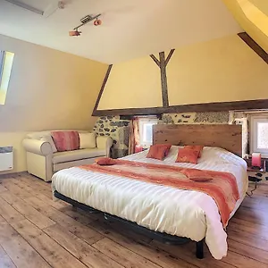hotel-mille-et-une-nuits-daubrac.midi-pyreneeshotels.com/